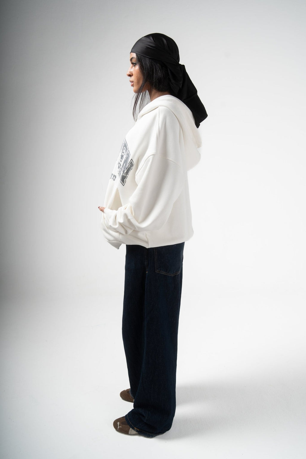 SELF FORGED WHITE ZIPUP - LxSeven