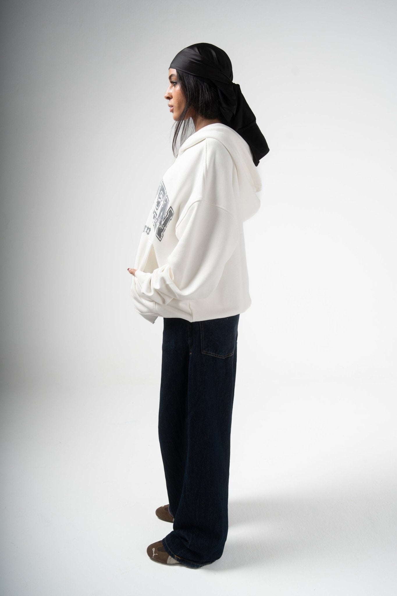 SELF FORGED WHITE ZIPUP - LxSeven