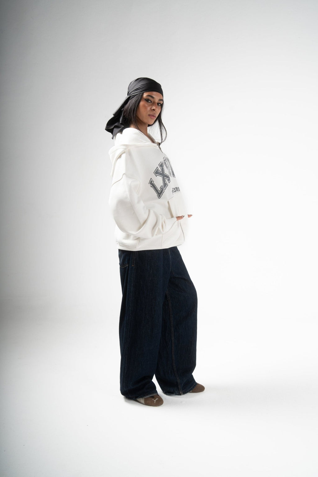 SELF FORGED WHITE ZIPUP - LxSeven