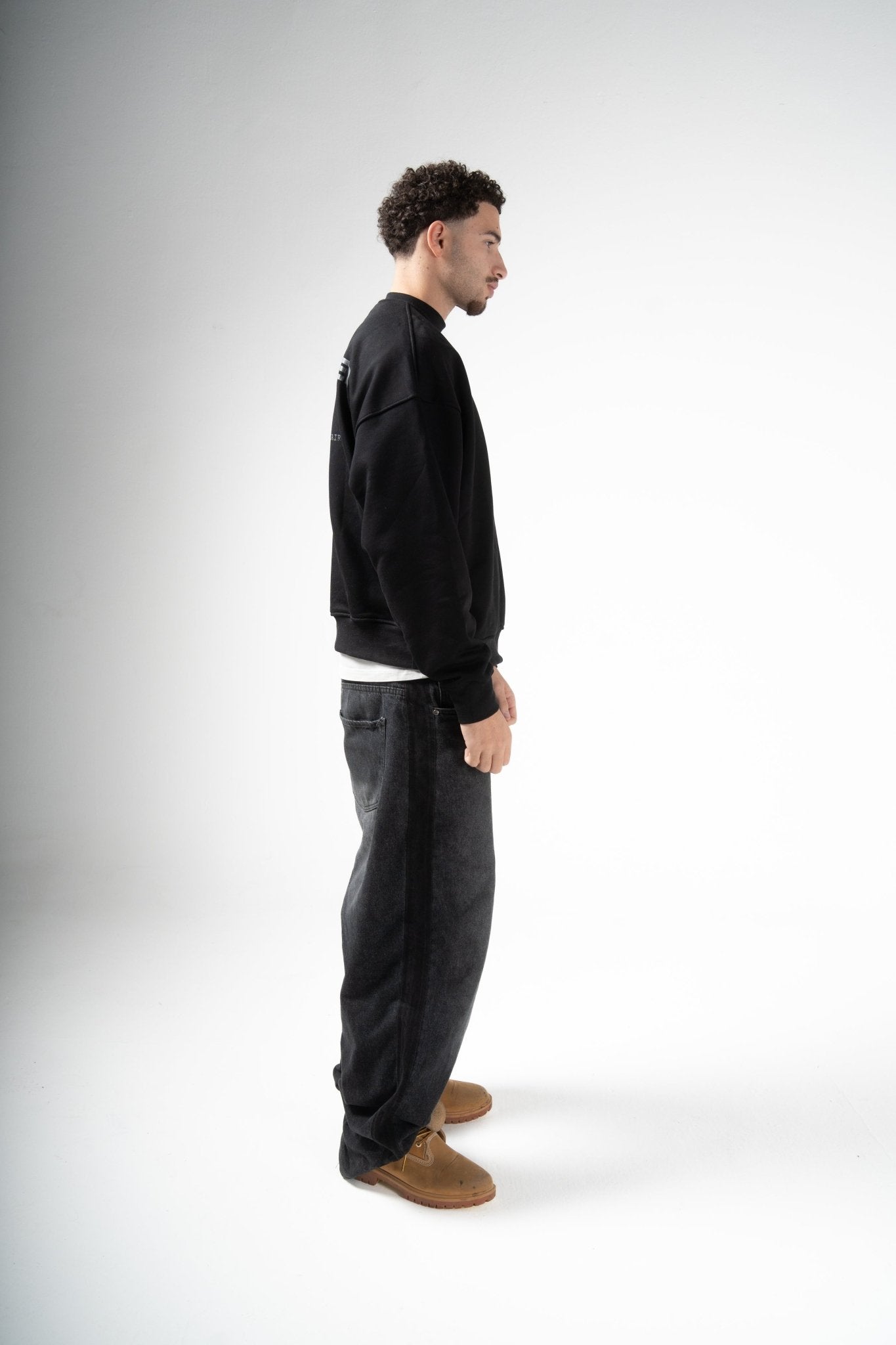 SELF FORGED BLACK CREWNECK - LxSeven